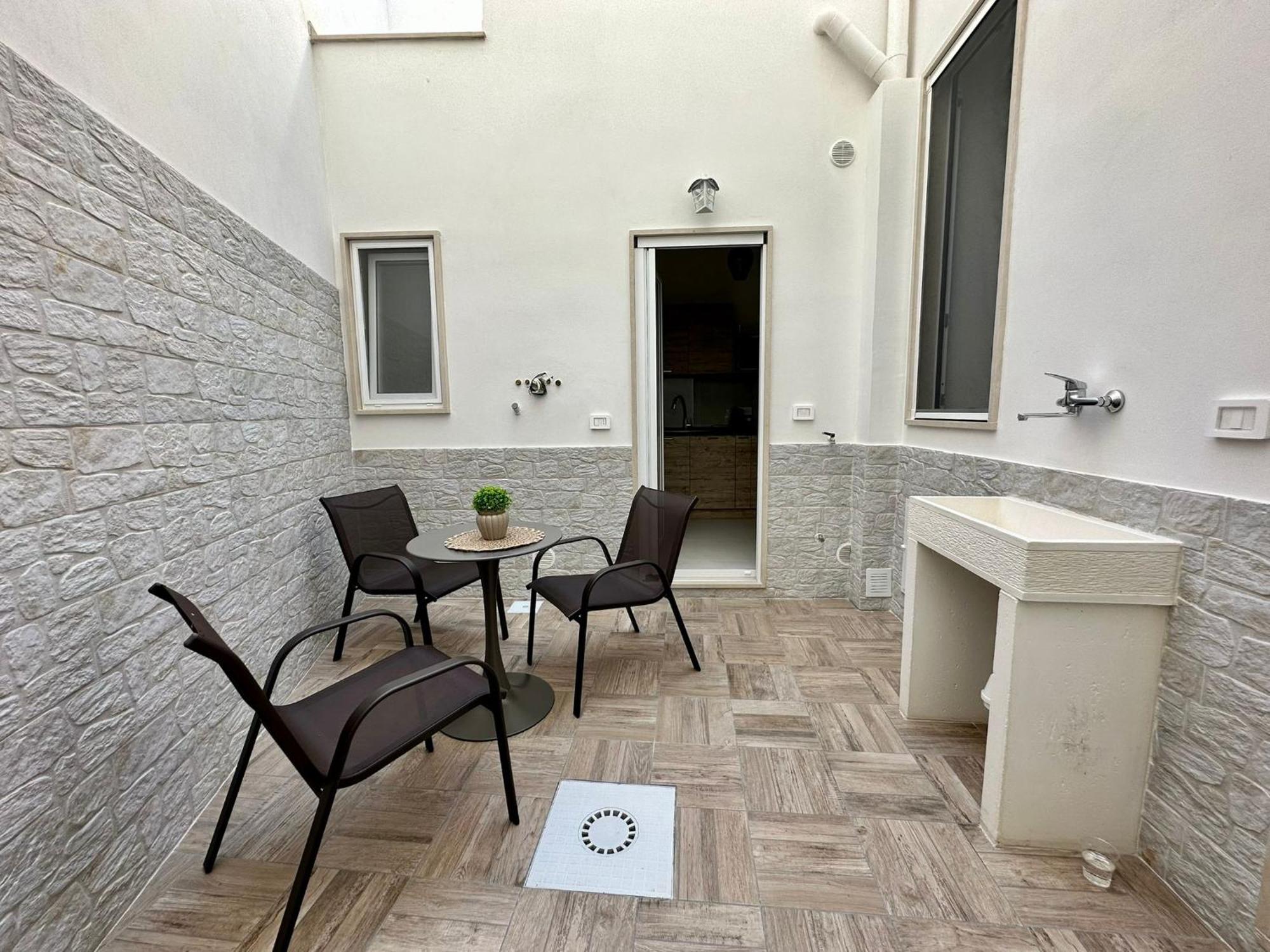 Hary Home Brindisi Bagian luar foto