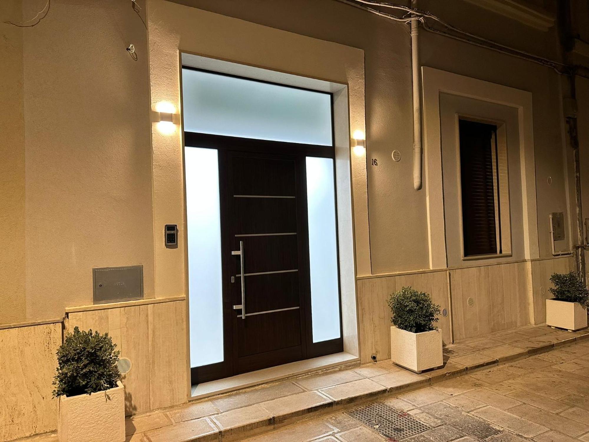 Hary Home Brindisi Bagian luar foto